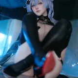 屿鱼《亚子 同人透明护士》写真图集 31P｜在线预览与图包下载