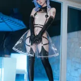 屿鱼《亚子 同人透明护士》写真图集 31P｜在线预览与图包下载