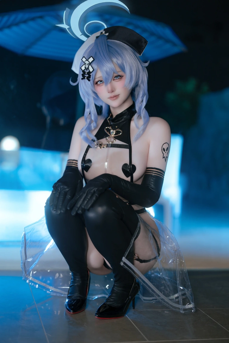 屿鱼《亚子 同人透明护士》写真图集 31P｜在线预览与图包下载