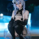 屿鱼《亚子 同人透明护士》写真图集 31P｜在线预览与图包下载