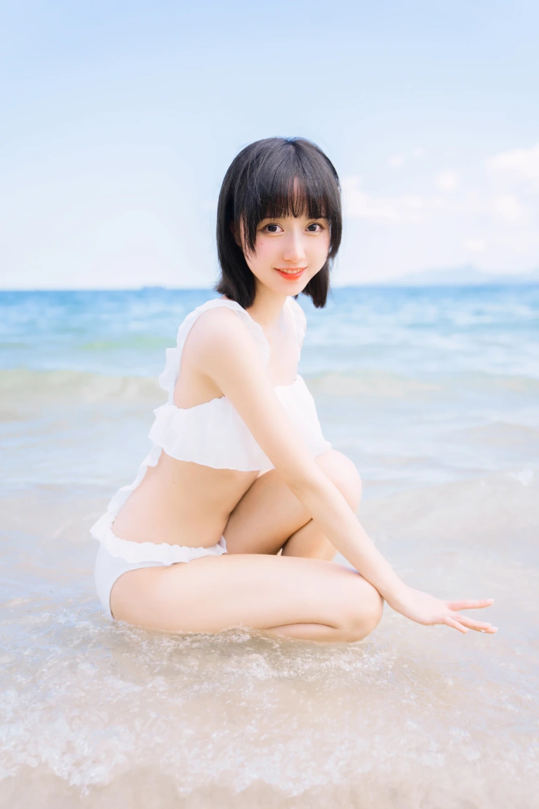 木棉棉《焦糖白》写真图集 38P｜在线预览与图包下载