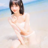 木棉棉《焦糖白》写真图集 38P｜在线预览与图包下载