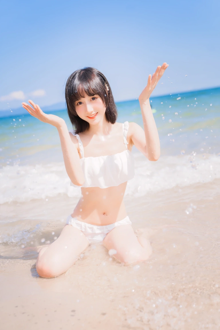 木棉棉《焦糖白》写真图集 38P｜在线预览与图包下载