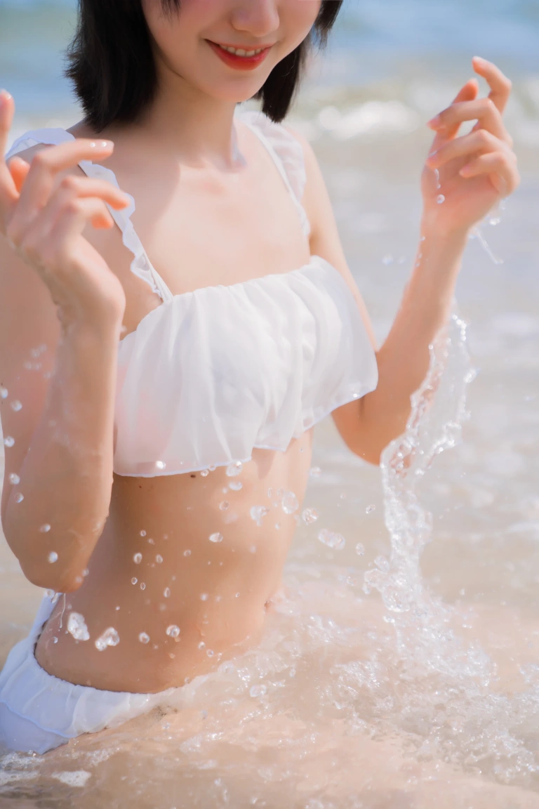 木棉棉《焦糖白》写真图集 38P｜在线预览与图包下载