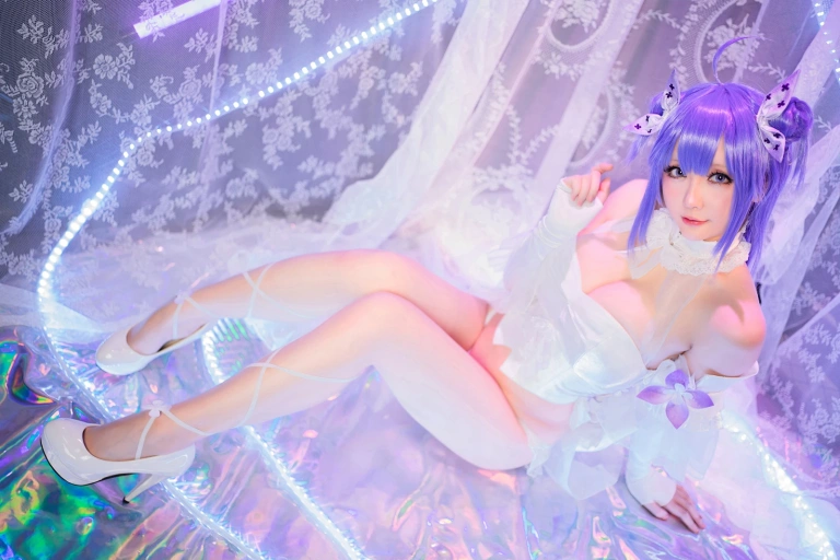 星之迟迟《《纯白と漆黑》 独角兽》写真图集 24P｜在线预览与图包下载
