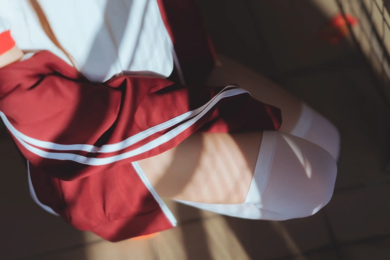 桜桃喵《桜桃未熟2 红色体操服》写真图集 44P｜在线预览与图包下载
