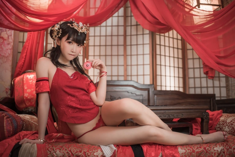 面饼仙儿《逸仙》写真图集 40P｜在线预览与图包下载