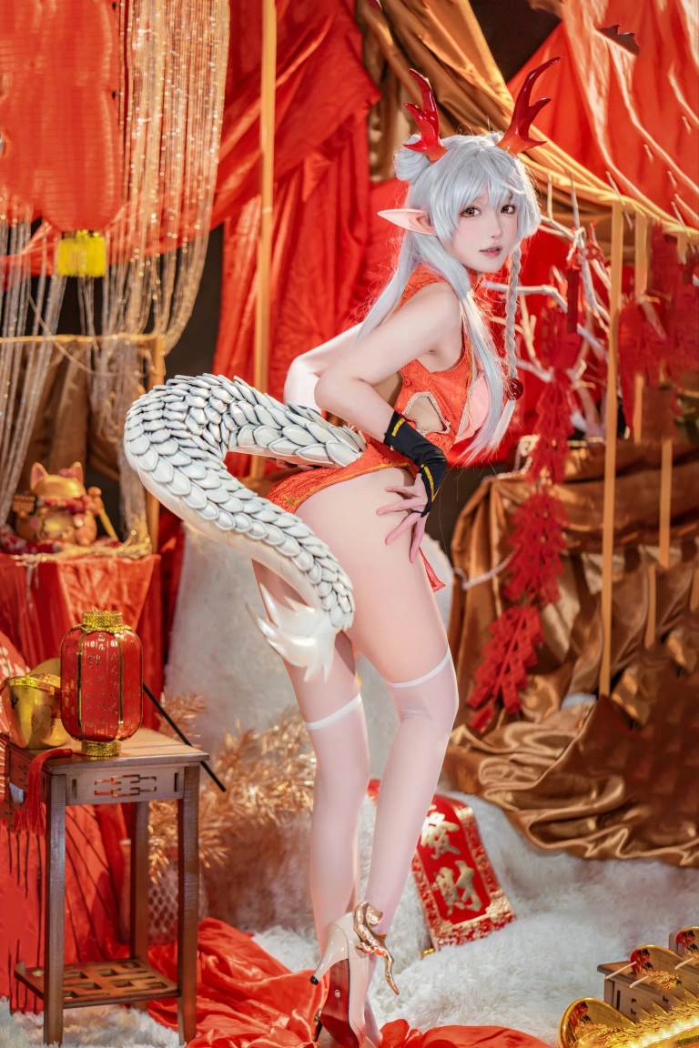 阿包也是兔娘《新春贺图 龙妹》写真图集 44P+1V｜在线预览与图包下载