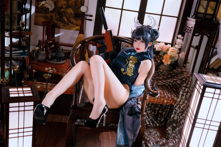日奈娇(椎名莜)《碧蓝档案妃咲》写真图集 92P｜在线预览与图包下载