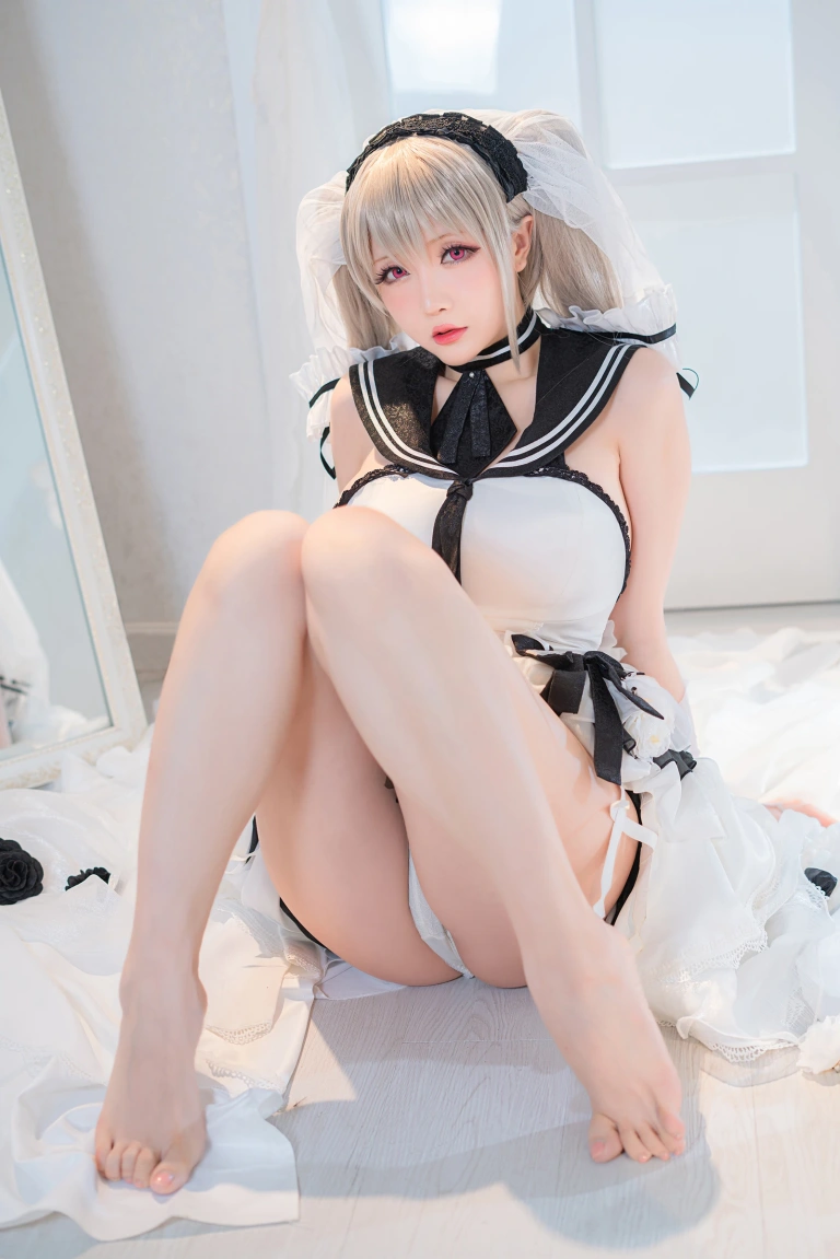 星之迟迟《《纯白と漆黑》 可畏》写真图集 20P｜在线预览与图包下载