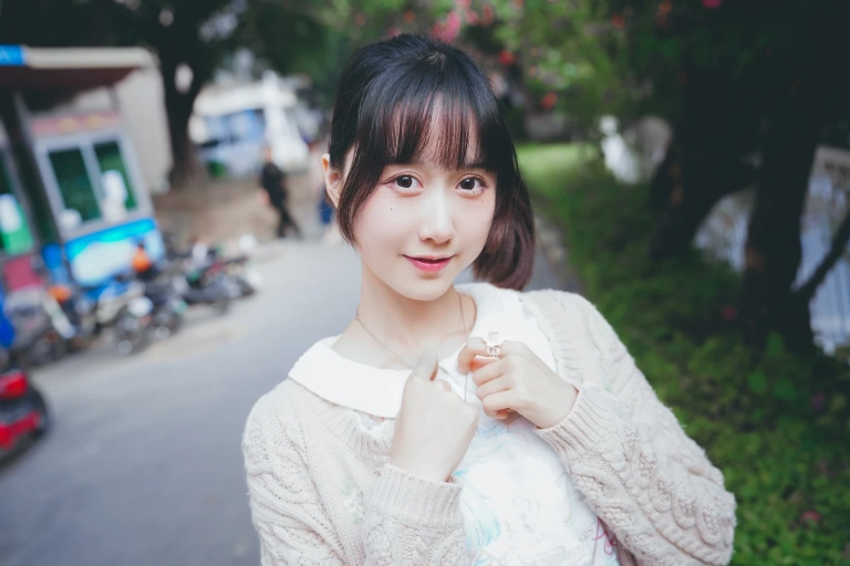 木棉棉《花与少女》写真图集 29P｜在线预览与图包下载