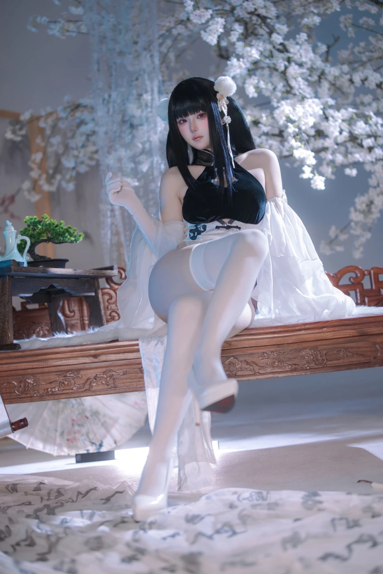 屿鱼《碧蓝航线 史特拉塞·艳书美玉》写真图集 97P｜在线预览与图包下载