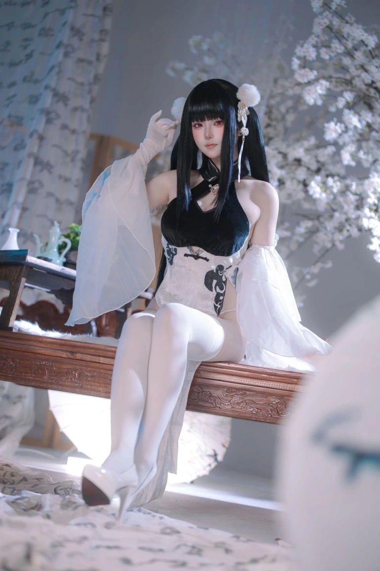 屿鱼《碧蓝航线 史特拉塞·艳书美玉》写真图集 97P｜在线预览与图包下载