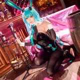 星之迟迟《《纯白と漆黑》 树城》写真图集 25P｜在线预览与图包下载