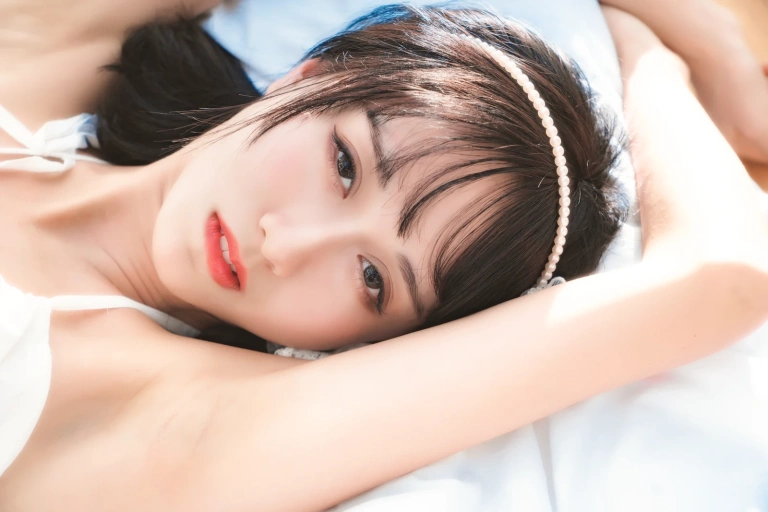 木棉棉《拾光》写真图集 24P｜在线预览与图包下载