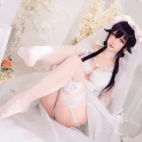 星之迟迟《《纯白と漆黑》 吾妻》写真图集 31P｜在线预览与图包下载