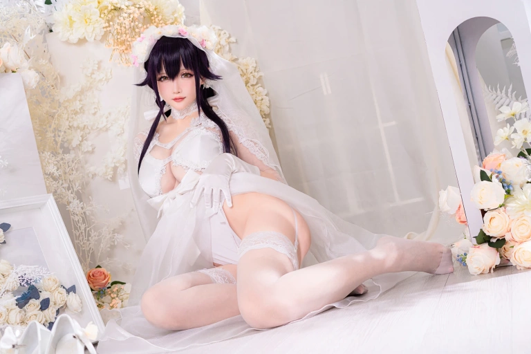 星之迟迟《《纯白と漆黑》 吾妻》写真图集 31P｜在线预览与图包下载