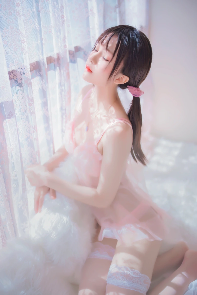 桜桃喵《初恋01》写真图集 30P｜在线预览与图包下载