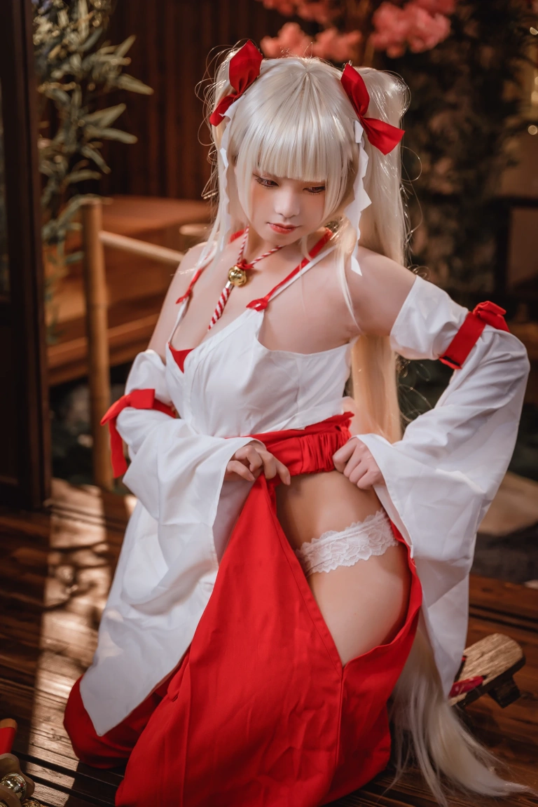 蜜汁猫裘《可畏巫女》写真图集 50P+4V｜在线预览与图包下载