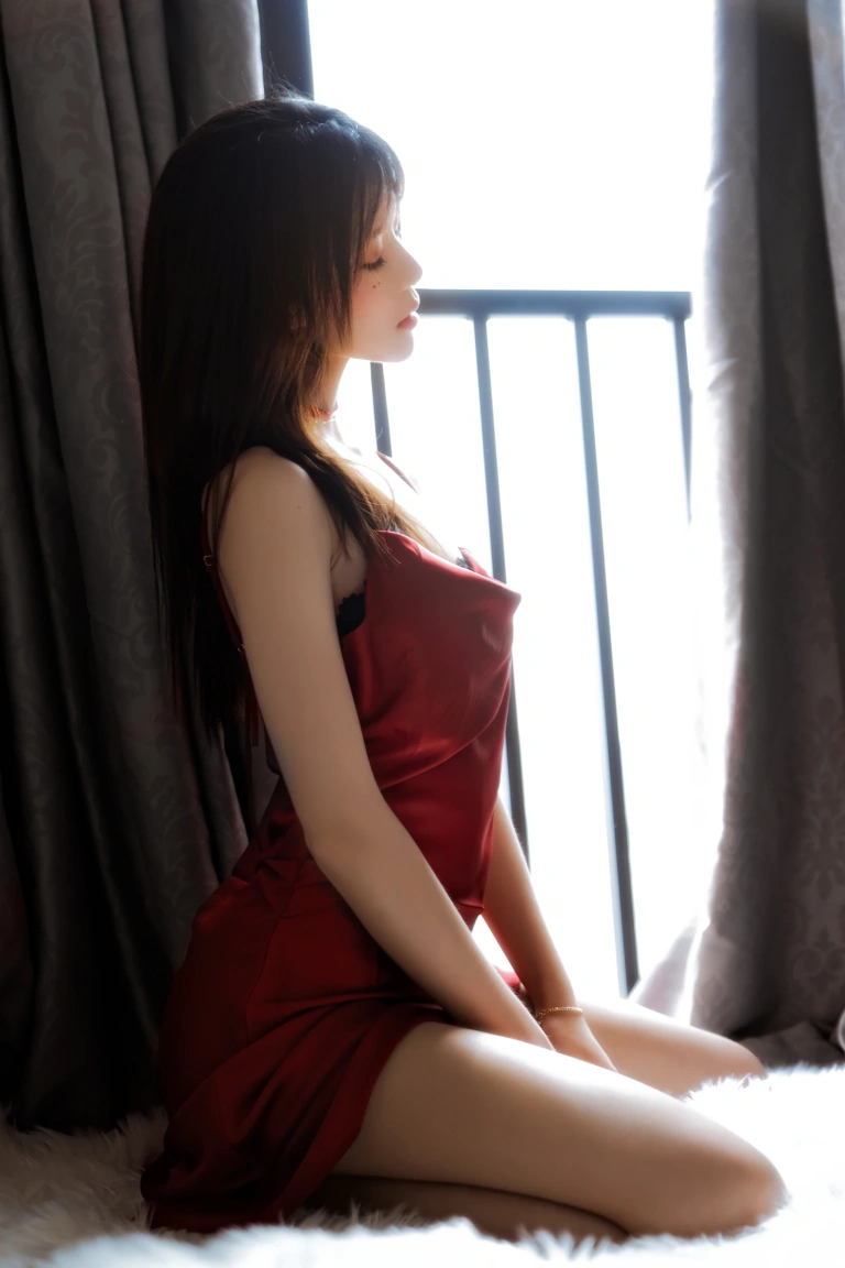 桜桃喵《千丝万缕的红》写真图集 69P｜在线预览与图包下载