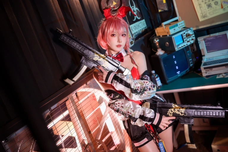 阿包也是兔娘《兔女郎 美甘尼禄》写真图集 42P｜在线预览与图包下载