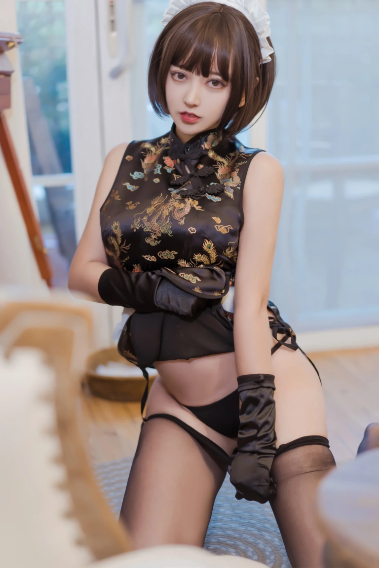 过期米线线喵《黑色旗袍》写真图集 43P｜在线预览与图包下载