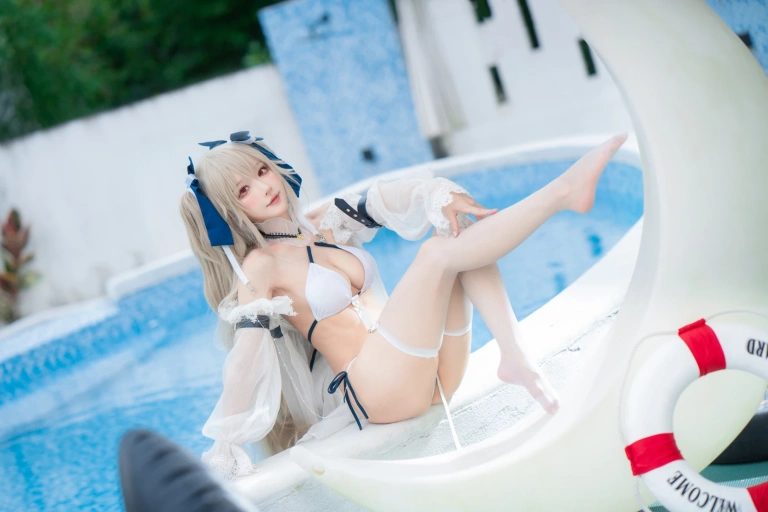 阿包也是兔娘《安克雷奇泳装》写真图集 36P｜在线预览与图包下载