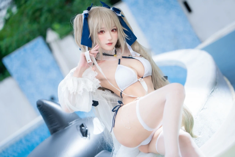 阿包也是兔娘《安克雷奇泳装》写真图集 36P｜在线预览与图包下载