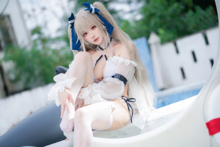 阿包也是兔娘《安克雷奇泳装》写真图集 36P｜在线预览与图包下载
