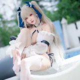 阿包也是兔娘《安克雷奇泳装》写真图集 36P｜在线预览与图包下载