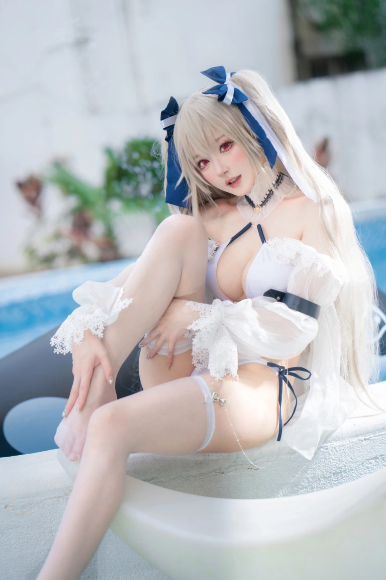 阿包也是兔娘《安克雷奇泳装》写真图集 36P｜在线预览与图包下载