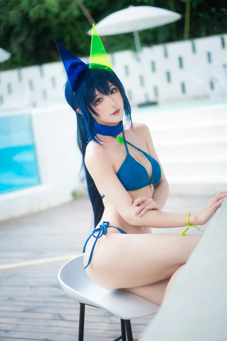 阿包也是兔娘《花园泳装》写真图集 35P｜在线预览与图包下载