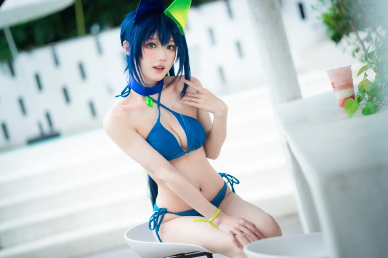 阿包也是兔娘《花园泳装》写真图集 35P｜在线预览与图包下载