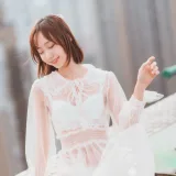 木棉棉《天台》写真图集 38P｜在线预览与图包下载