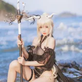 桜桃喵《闪灵泳衣》写真图集 42P｜在线预览与图包下载