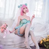 阿包也是兔娘《梦梦 婚纱内衣》写真图集 33P｜在线预览与图包下载