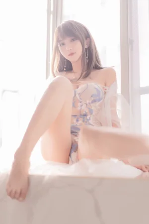 过期米线线喵《午后》写真图集 68P｜在线预览与图包下载