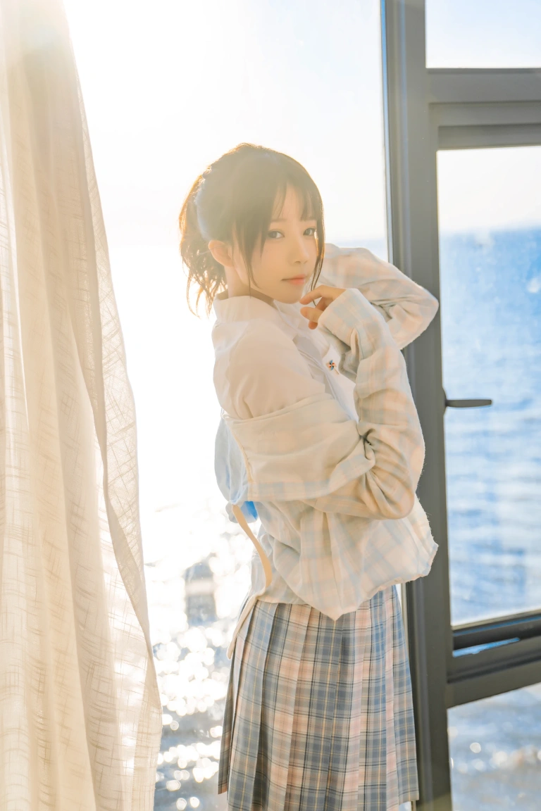 桜桃喵《桜桃未熟3 感光》写真图集 30P｜在线预览与图包下载