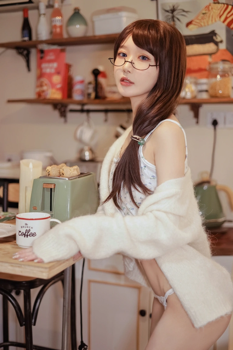 阿包也是兔娘《轻熟女》写真图集 34P｜在线预览与图包下载