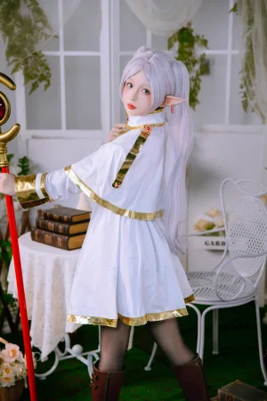 日奈娇(椎名莜)《芙莉莲》写真图集 50P｜在线预览与图包下载