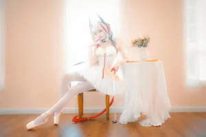 瓜希酱《明日方舟 w芭蕾》写真图集 15P｜在线预览与图包下载
