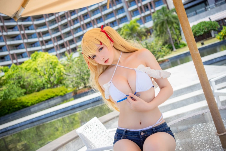 星之迟迟《《鸣夏》 苏赛克斯》写真图集 25P｜在线预览与图包下载