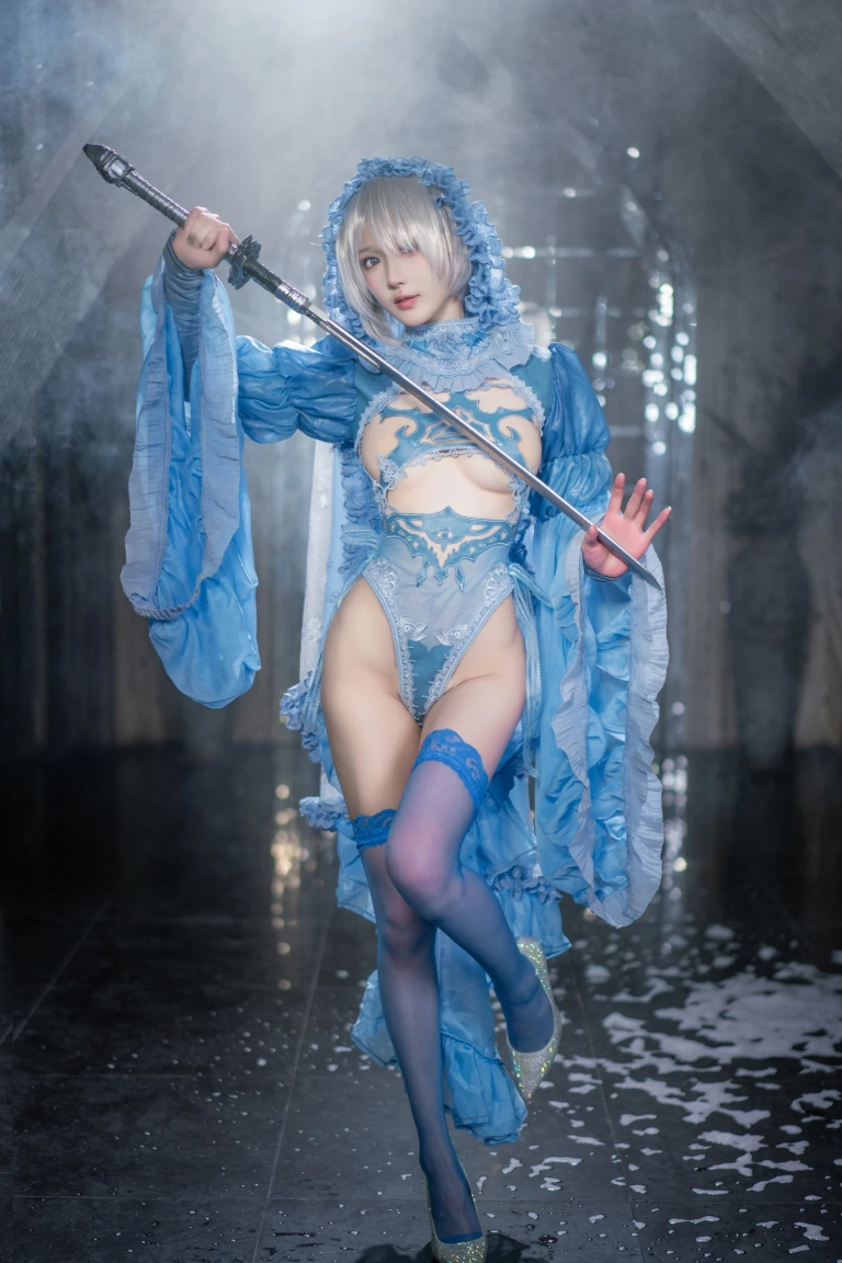 阿包也是兔娘《冰雪2B》写真图集 42P｜在线预览与图包下载