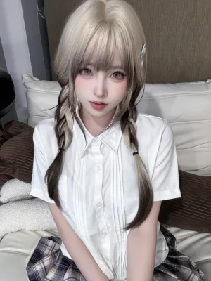 清水由乃《白衫碎影》写真图集 55P+1V｜在线预览与图包下载