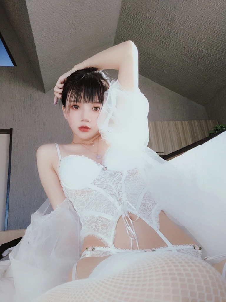 桜桃喵《白纱糖01》写真图集 40P｜在线预览与图包下载