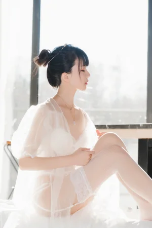 桜桃喵《白纱糖01》写真图集 40P｜在线预览与图包下载
