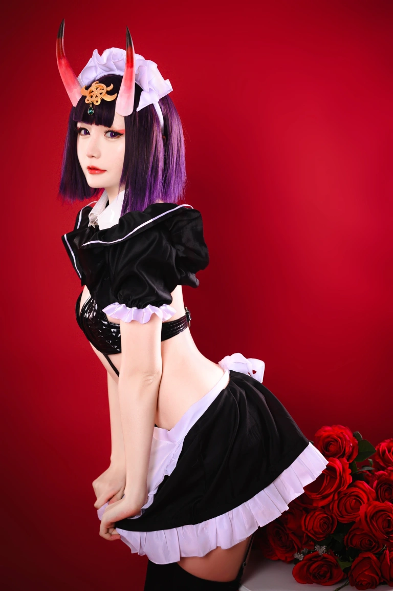 星之迟迟《《星之彼方》 酒吞女仆》写真图集 20P｜在线预览与图包下载