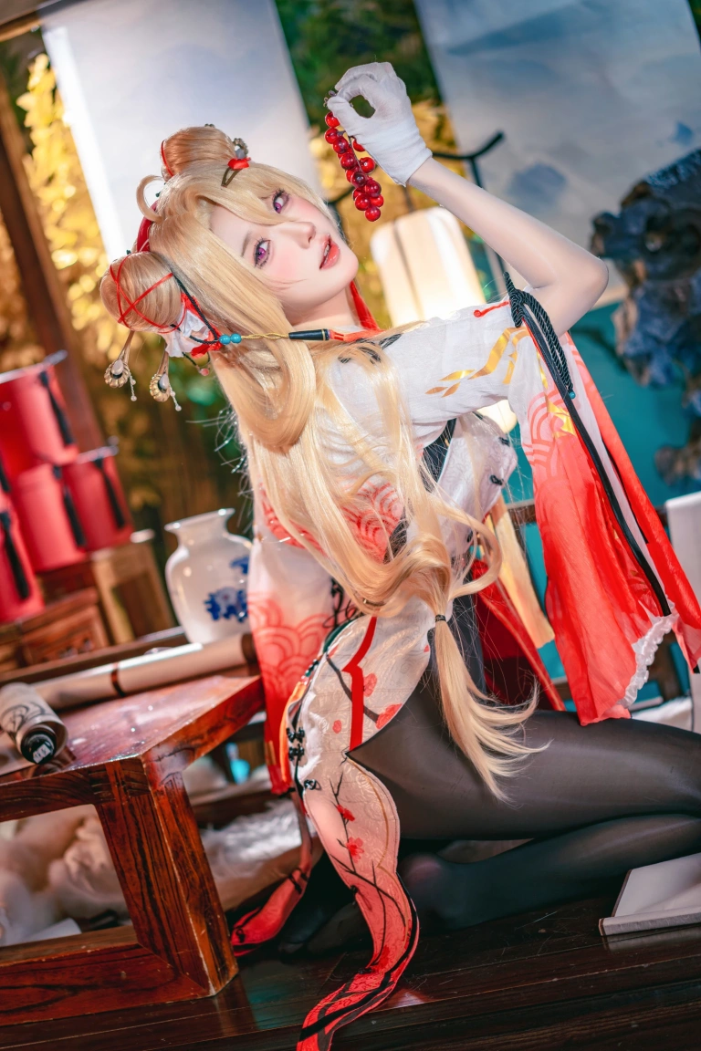 阿包也是兔娘《交错战线 咎瓦尤斯》写真图集 28P+2V｜在线预览与图包下载