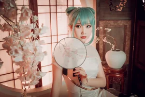 面饼仙儿《初音旗袍》写真图集 28P｜在线预览与图包下载