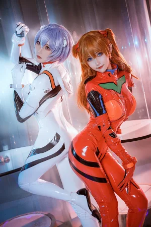瓜希酱&Momoko葵葵《EVA 双厨狂喜版》写真图集 62P｜在线预览与图包下载